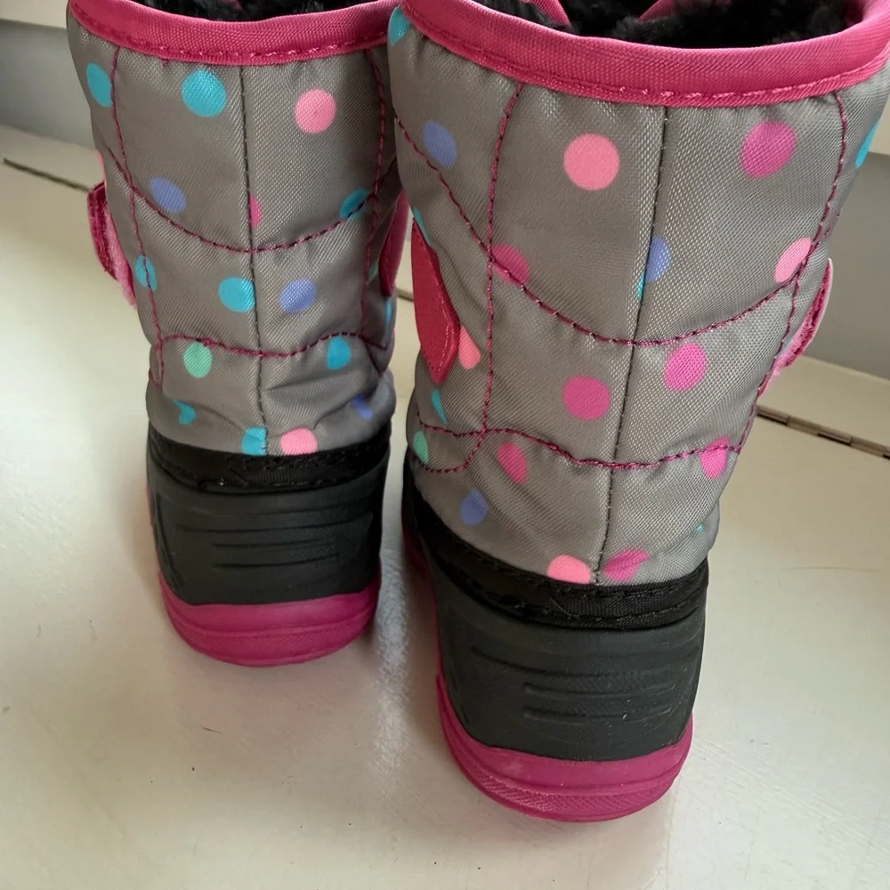 Kamik Kids Gray and Pink Polka Dot Winter Boots Toddler size 6 EUC